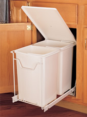 Pull-Out Waste Container With Lid