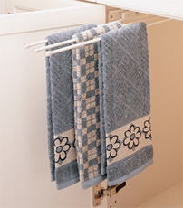 Rev-A-Shelf 563 Series Pull-out Towel Bar